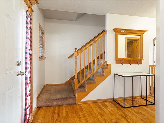 3rd image of 4322 127th St