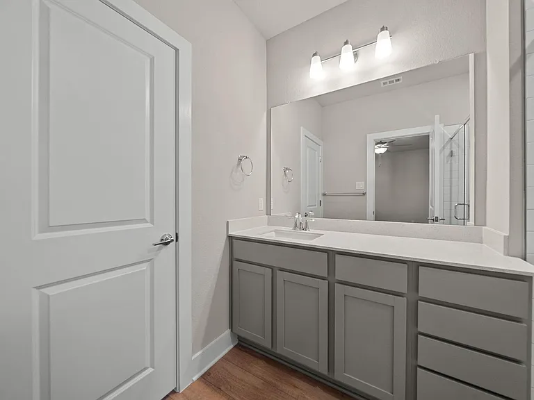 219 Pinnacle Ln — Photo 13