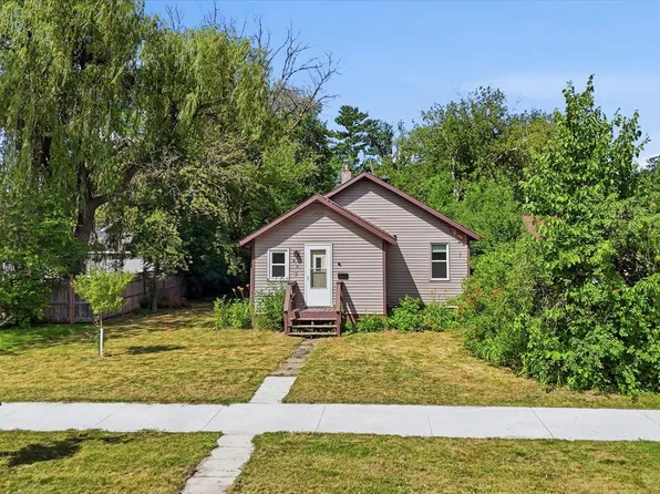 619 NE 3rd Ave, Grand Rapids, MN 55744
