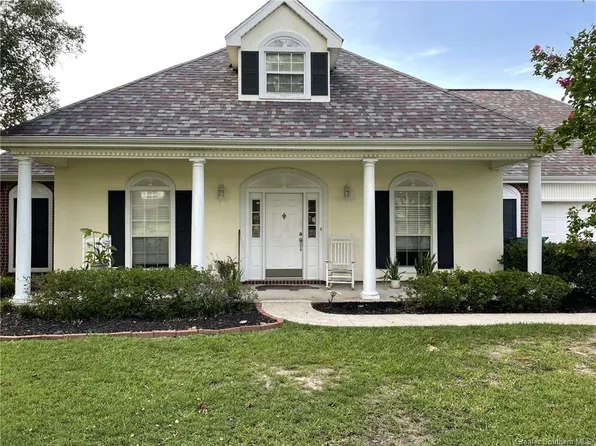 1214 Ms Daisys Dr, Sulphur, LA 70665