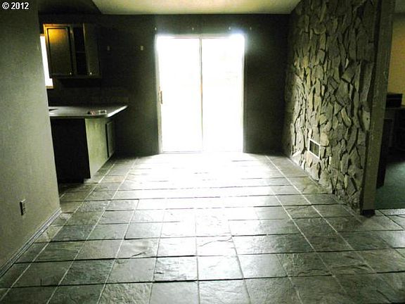5th image of 12301 S Meadowlawn Dr