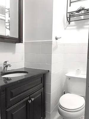 Rented by REAL New York | media 19