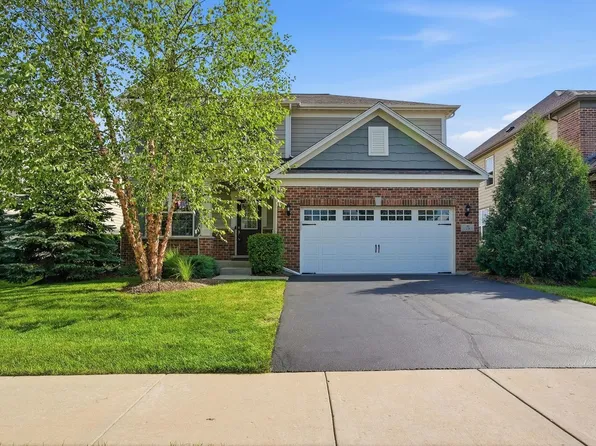 5 Palisades Blvd, Hawthorn Woods, IL 60047