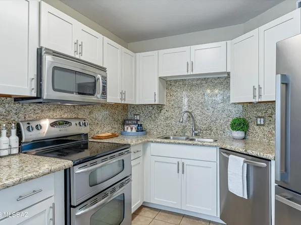 6655 N Canyon Crest Dr Unit 1102, Tucson, AZ 85750