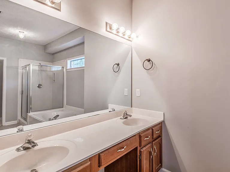 9461 Hickory Dr — Photo 27
