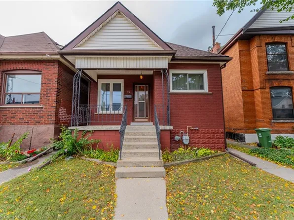 33 Clyde St, Hamilton, ON L8L 5R5