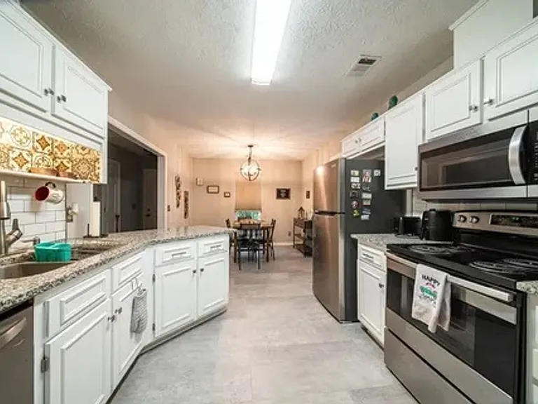 5208 Spinnaker Ct — Photo 4