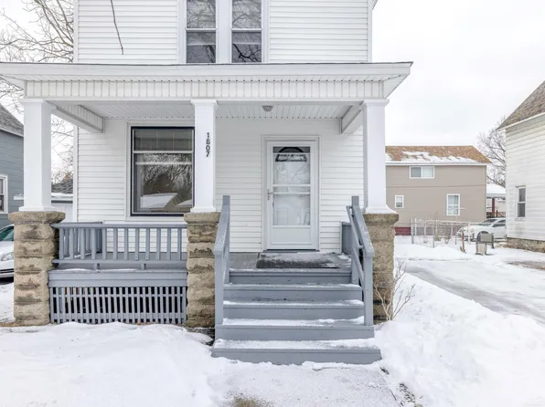 1807 8th St, Port Huron, MI 48060