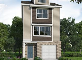 616 Parkington Ln, Cary, NC 27513