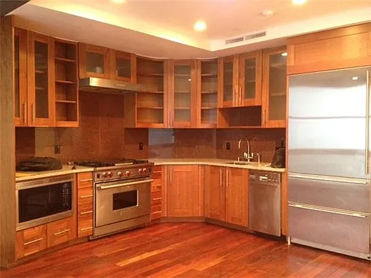 Rented by Macklowe Investment Properties | media 14