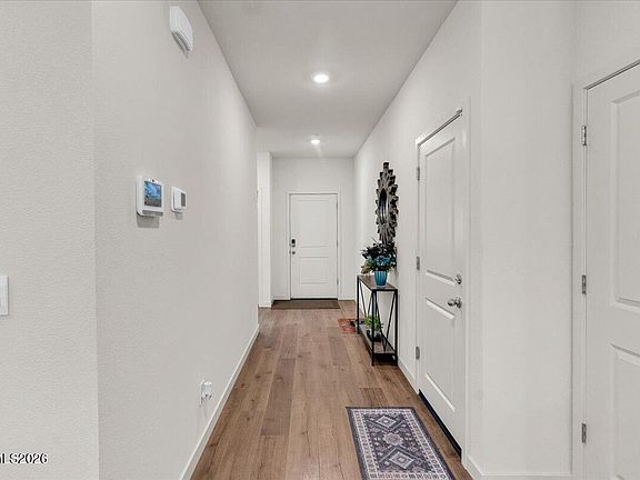 4th image of 212 Chandler Rd