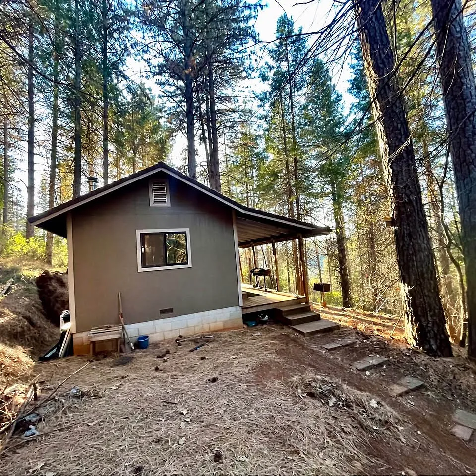 Studio, 384 sqft, $1,300 — Photo 4