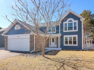403 Indian Ridge Trl, Wauconda, IL 60084