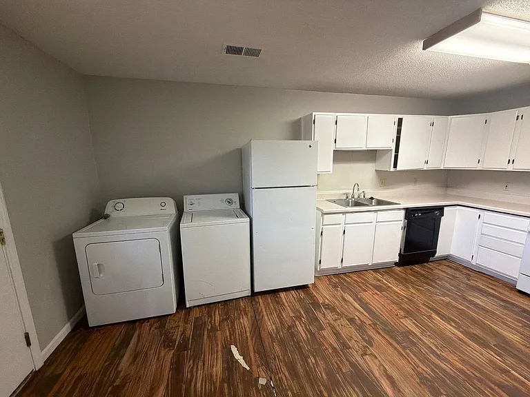 3781 Barron Ave — Photo 8