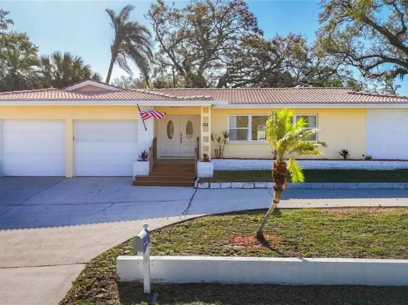1201 Kapok Kove Cir, Clearwater, FL 33759