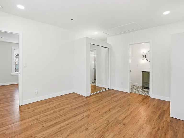 312 Brookes Ave #B1 — Photo 6