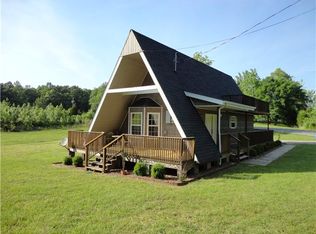 703 Four Seasons Rd, Smithville, TN 37166