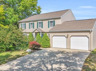 2802 Woodhaven Dr, Champaign, IL