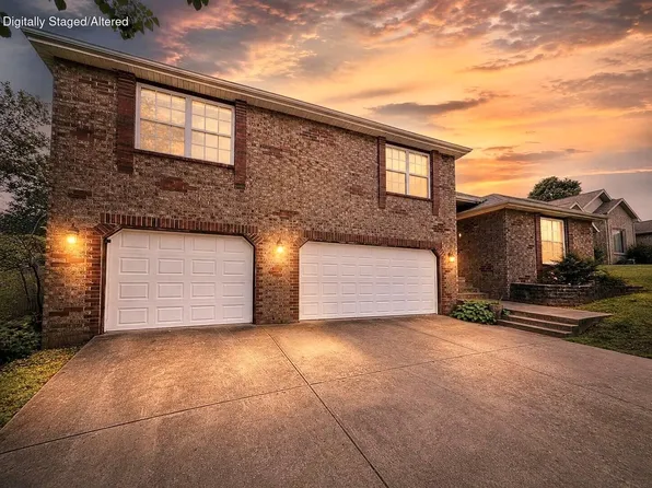 1518 W Coach House Court, Nixa, MO 65714
