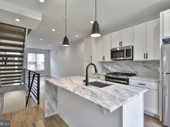 2011 S Garnet St, Philadelphia, PA 19145