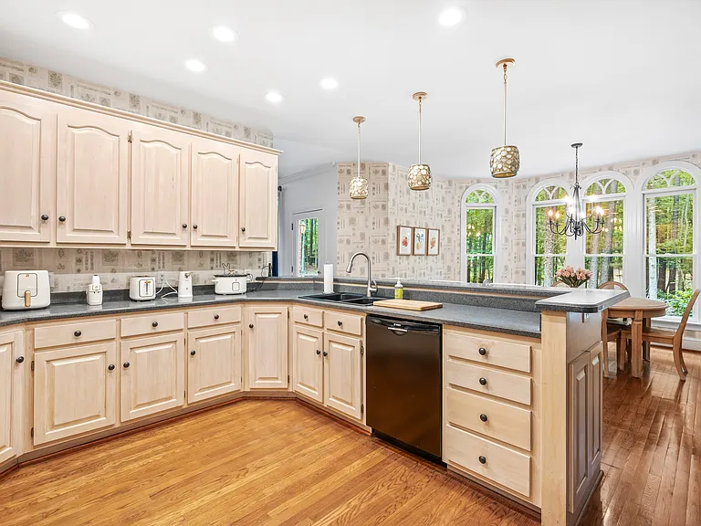 5808 Laurel Rock Ln — Photo 23