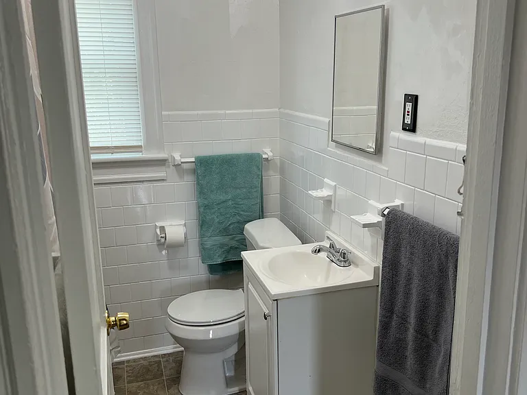 207 N Armistead Ave — Photo 26