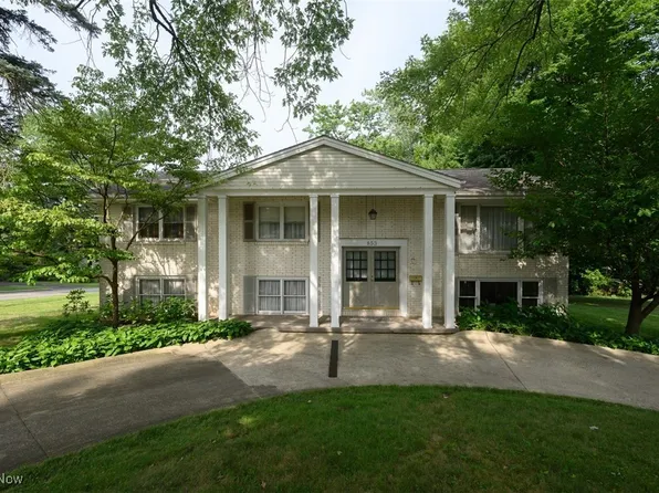 853 Hillcrest Ave SW, North Canton, OH 44720