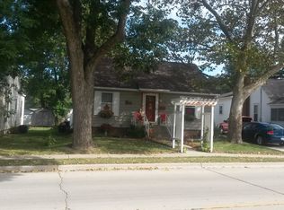 1108 S 4th St, Effingham, IL 62401