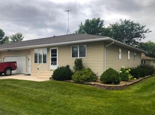 1420 Regency Ln, Albert Lea, MN 56007