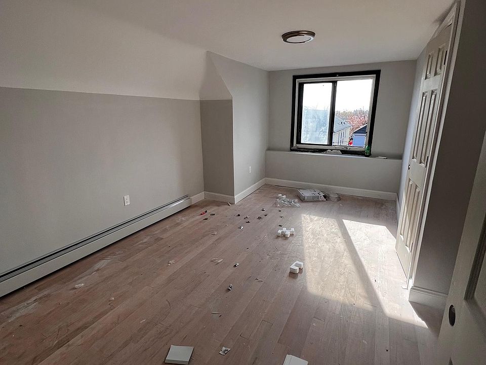 1st image of 843 E 232nd St Floor 3