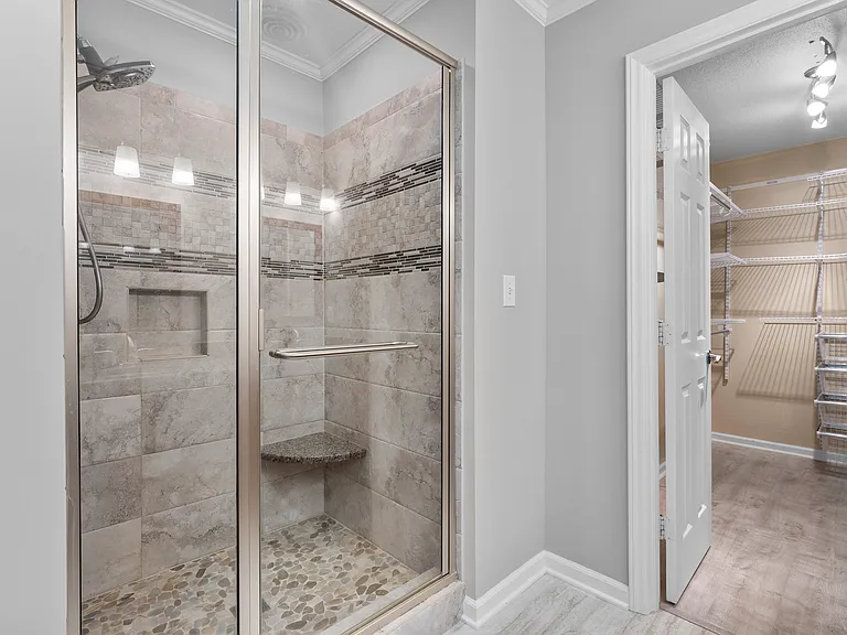 502 Westfield Ln — Photo 30