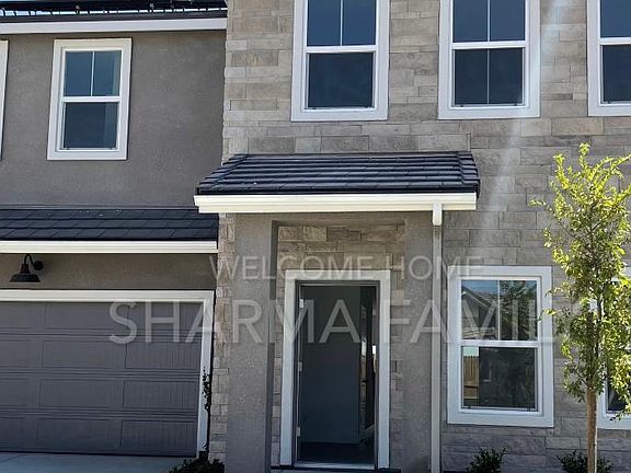 2nd image of 902 Blue Oak Ln W