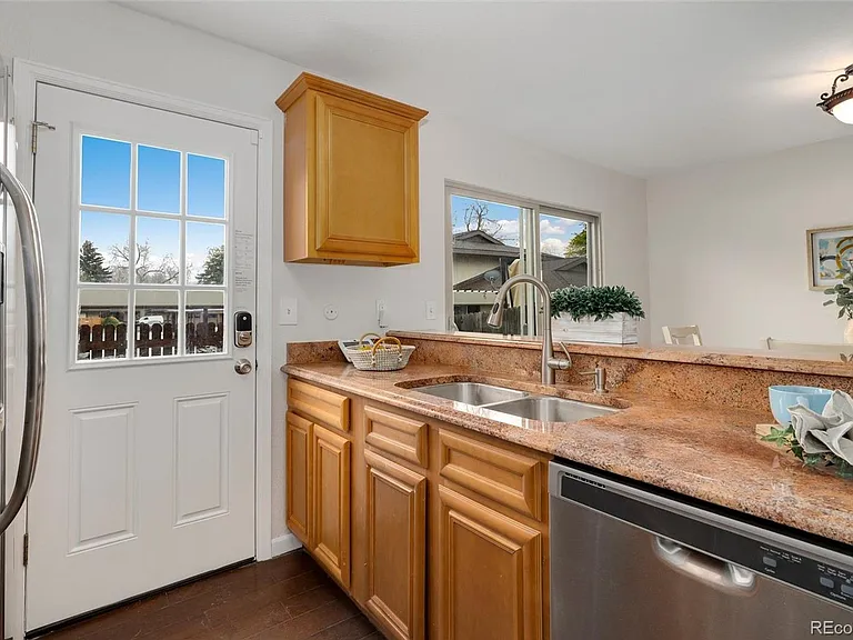 3723 S Granby Way — Photo 15