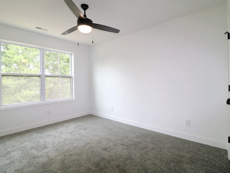 137 Independence Ln — Photo 26