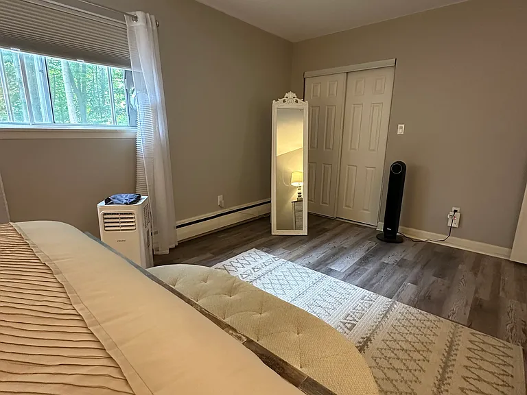 10 Crescent Dr #3 — Photo 7