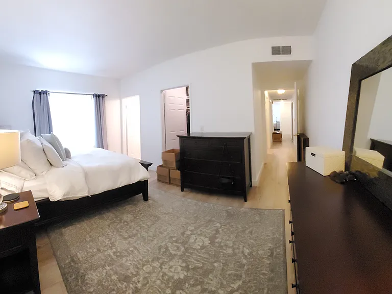 1546 Amherst Ave #103 — Photo 31