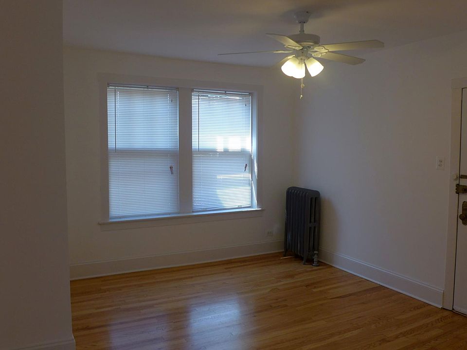 #17-3S - Living Room