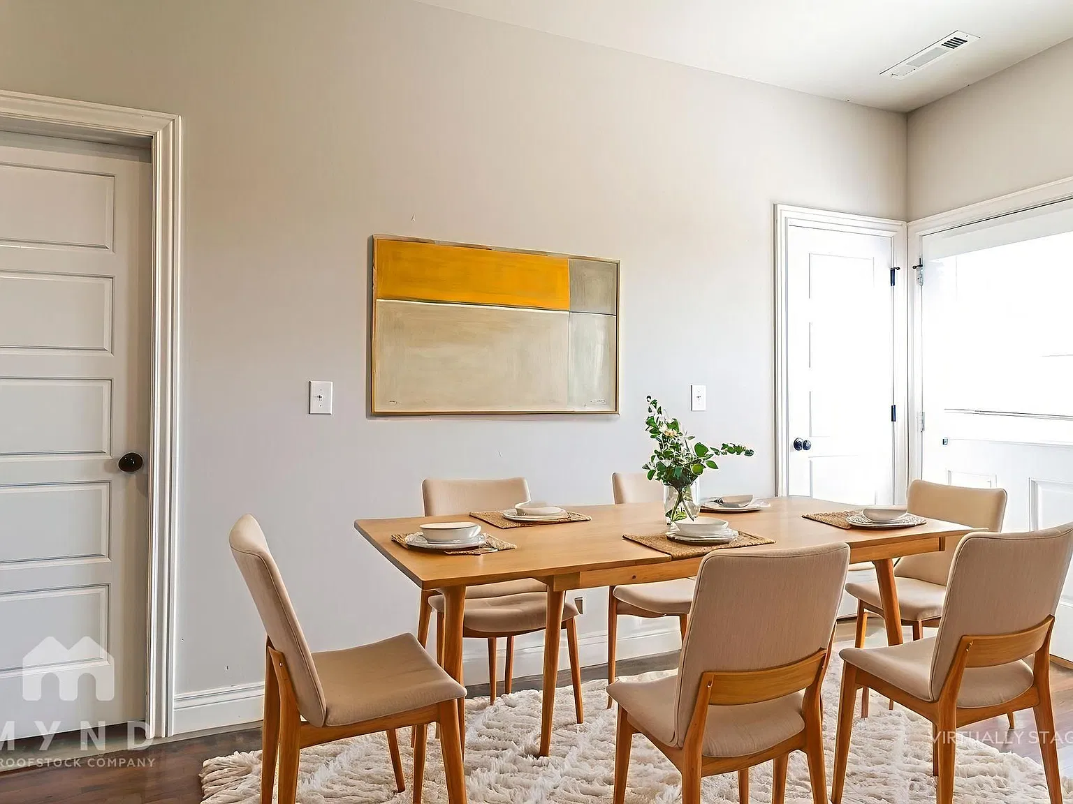 4 bed, 2.0 bath, 2021 sqft, $1,880 — Photo 3