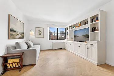 201 East 28th Street