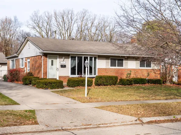 31732 Bretton St, Livonia, MI 48152