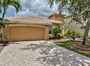 8310 Laurel Lakes Way, Naples, FL 34119