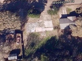 1015 Woodville Dr, Jackson, MS 39212