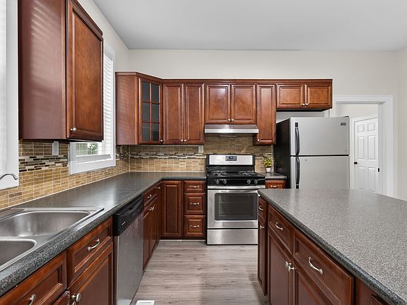2nd image of 335 54th St