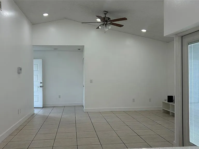 2939 Loch Arbor Ct — Photo 5