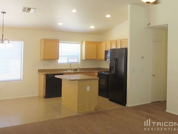 2nd image of 40080 W Hayden Dr