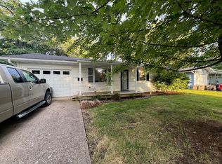 200 S Reed St, Centralia, MO 65240