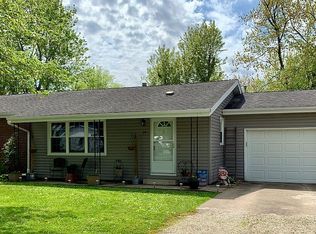 29 Fairlane Cir, Altamont, IL 62411