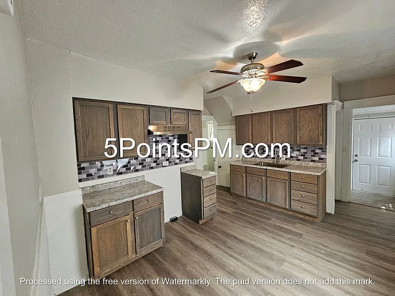 2 bed, 1.0 bath, 840 sqft, $1,147 — Photo 4