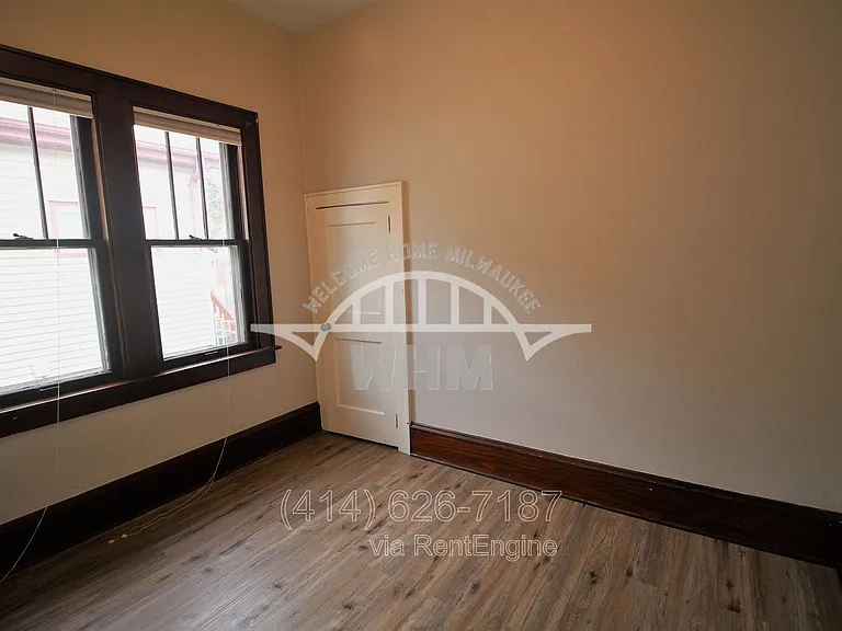 1514 S 87th St — Photo 8