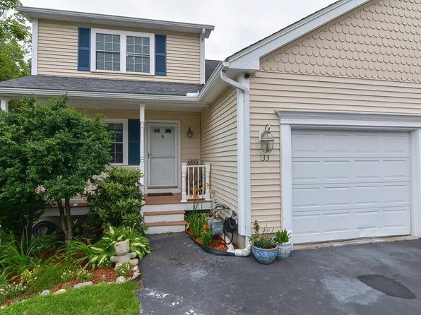 133 Main St, Millbury, MA 01527